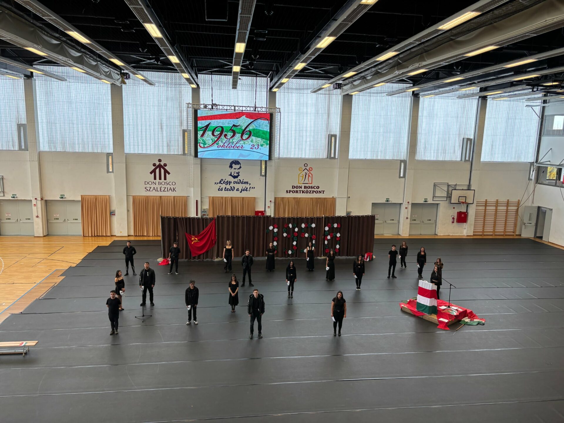 49ee3055-c353-4e34-a982-dd3456ee31e2